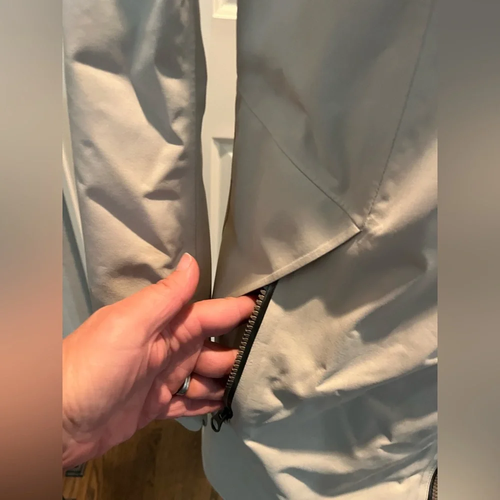 lululemon athletica Cream rain Trench Coat with Hood small jacket tan - Picture 9 of 17